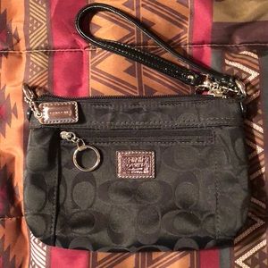 Coach Poppy Wristlet